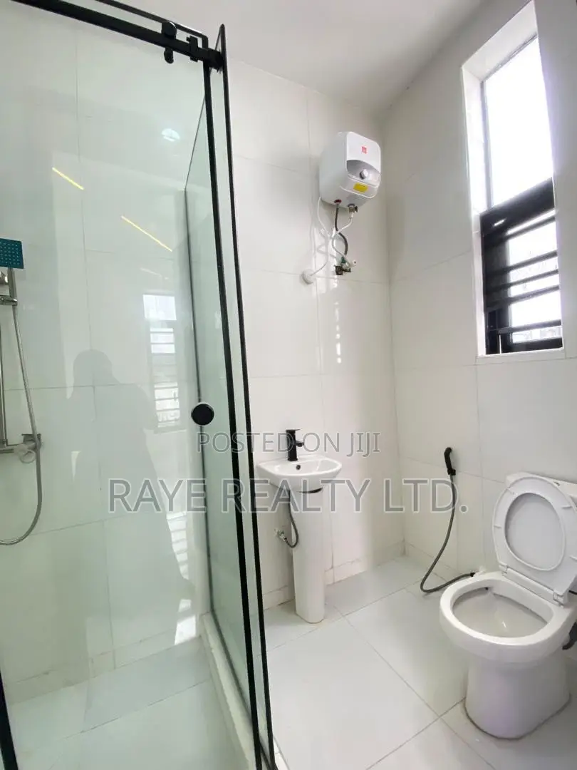 4bdrm Duplex in Sangotedo for sale in Sangotedo