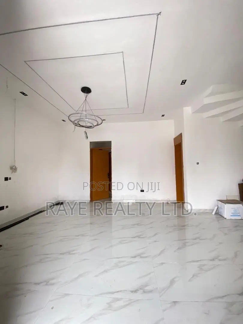 4bdrm Duplex in Sangotedo for sale in Sangotedo
