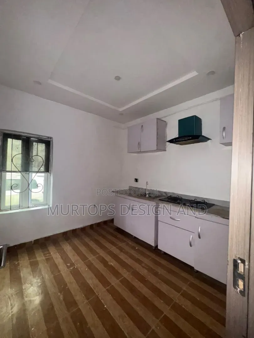 2bdrm Apartment in Lekki Phase 2 for rent in Lekki Phase 2
