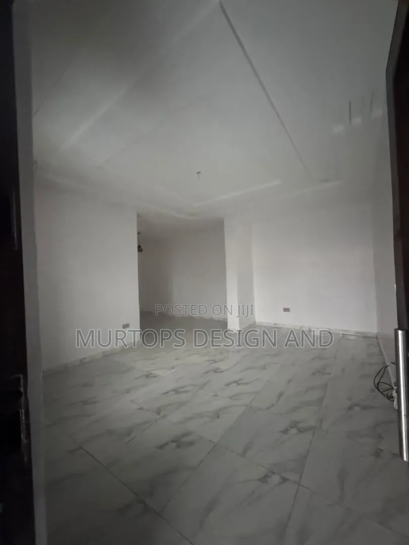 2bdrm Apartment in Lekki Phase 2 for rent in Lekki Phase 2