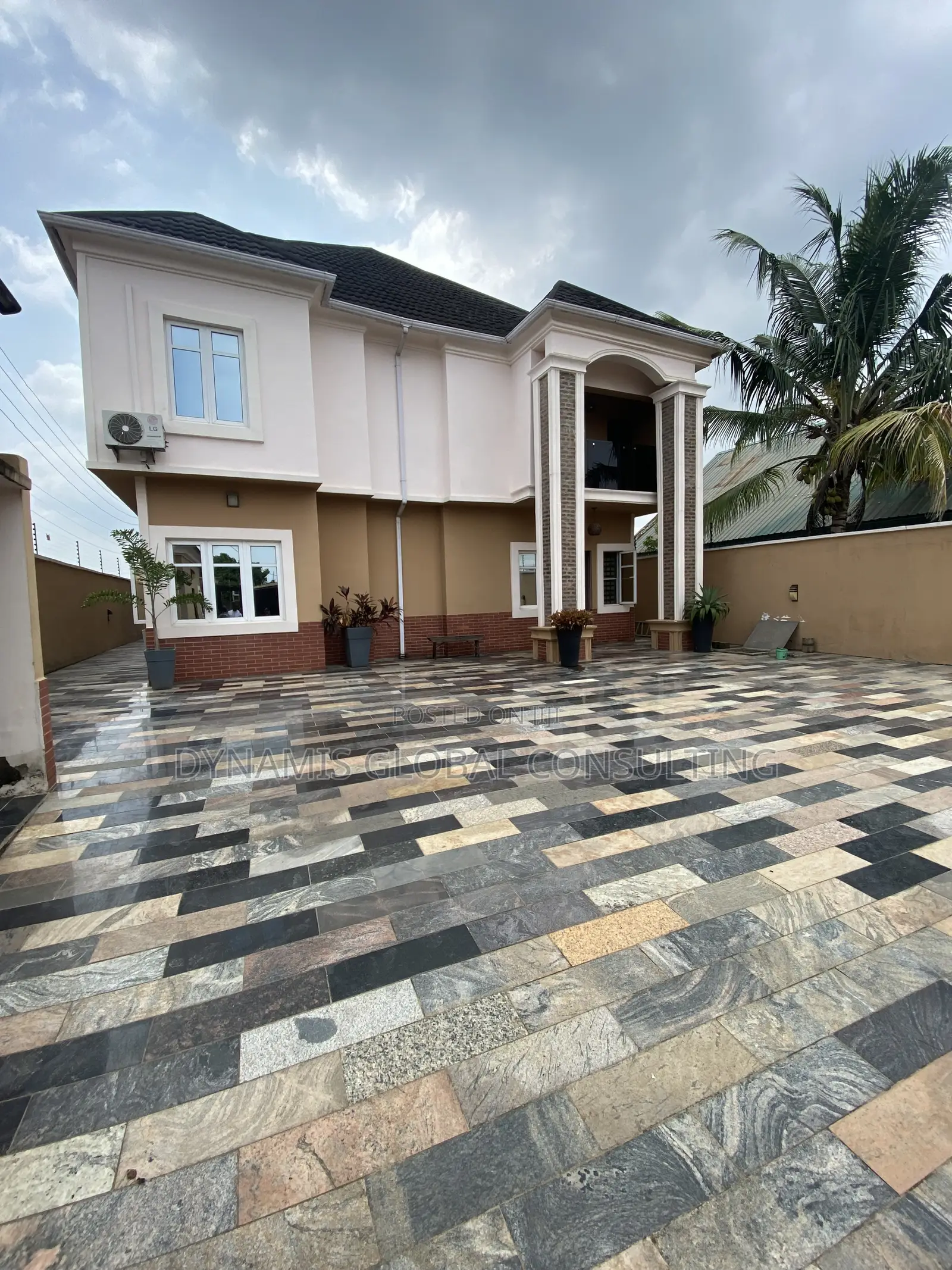 Furnished 5bdrm Duplex in Unilag Estate, for sale in Magodo Isheri