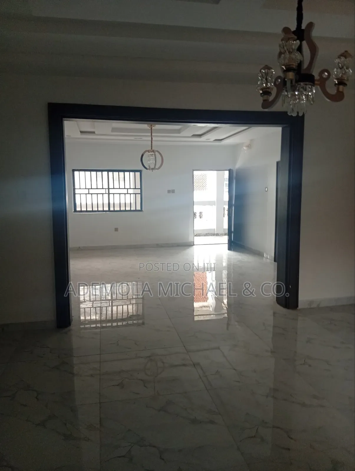 3bdrm Block of Flats in Area11 Abuja for rent in Area 11