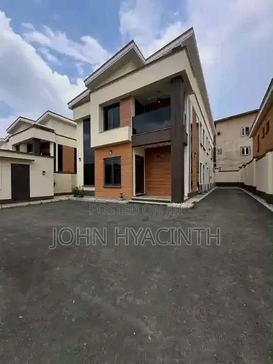 4bdrm Duplex in Utako for sale in Utako