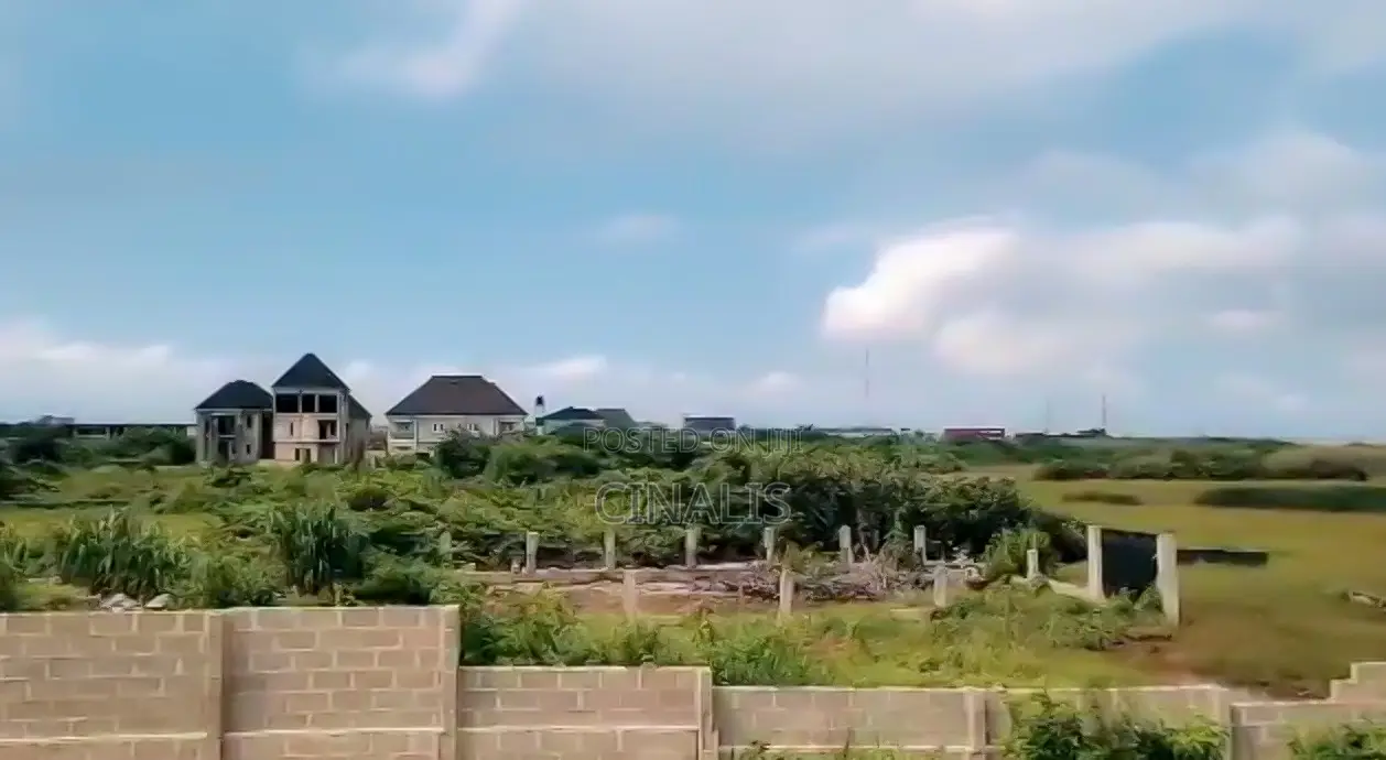 2.5 Hectares Land for Sale in Lagoon View Estate, Ikorodu in Ibeshe / Ikorodu