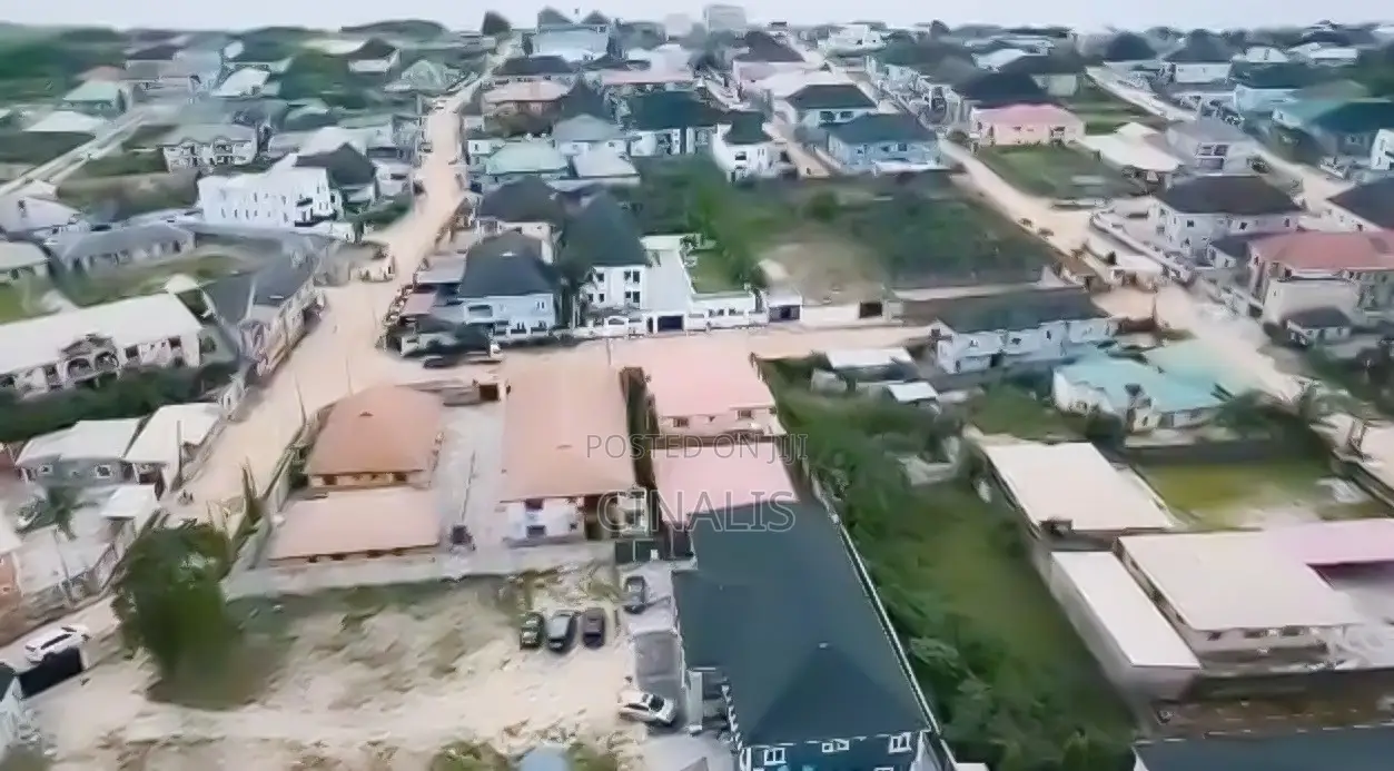 2.5 Hectares Land for Sale in Lagoon View Estate, Ikorodu in Ibeshe / Ikorodu