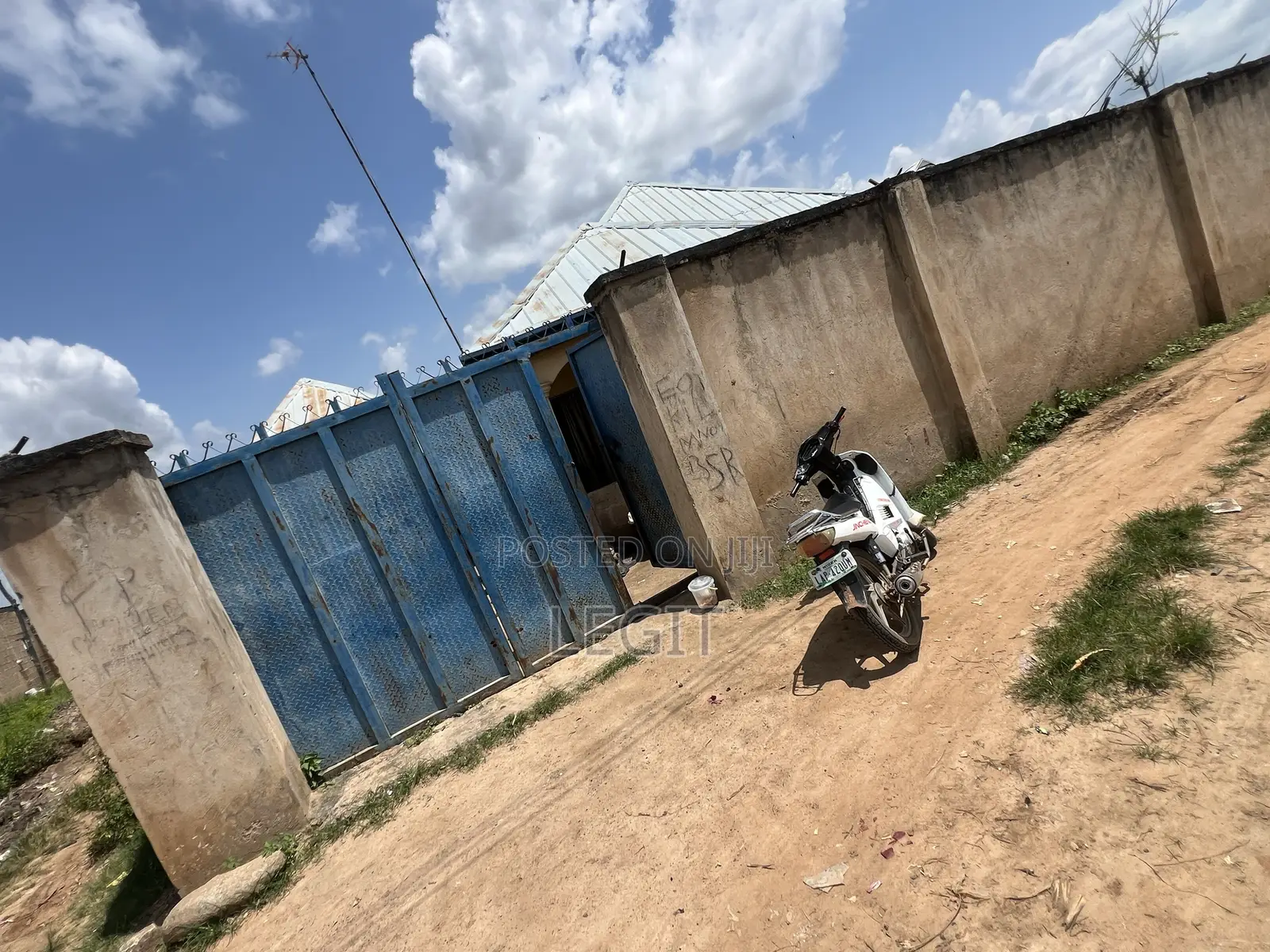 2bdrm Bungalow in Minna for sale in Minna