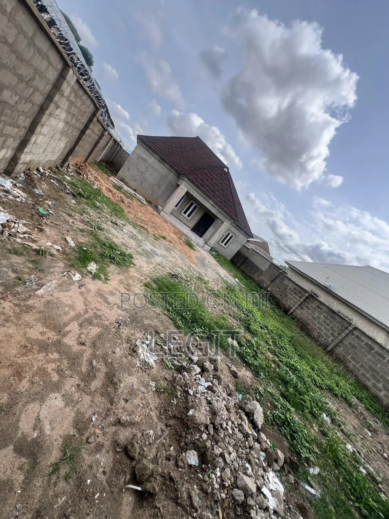 3bdrm Bungalow in Minna for sale in Minna