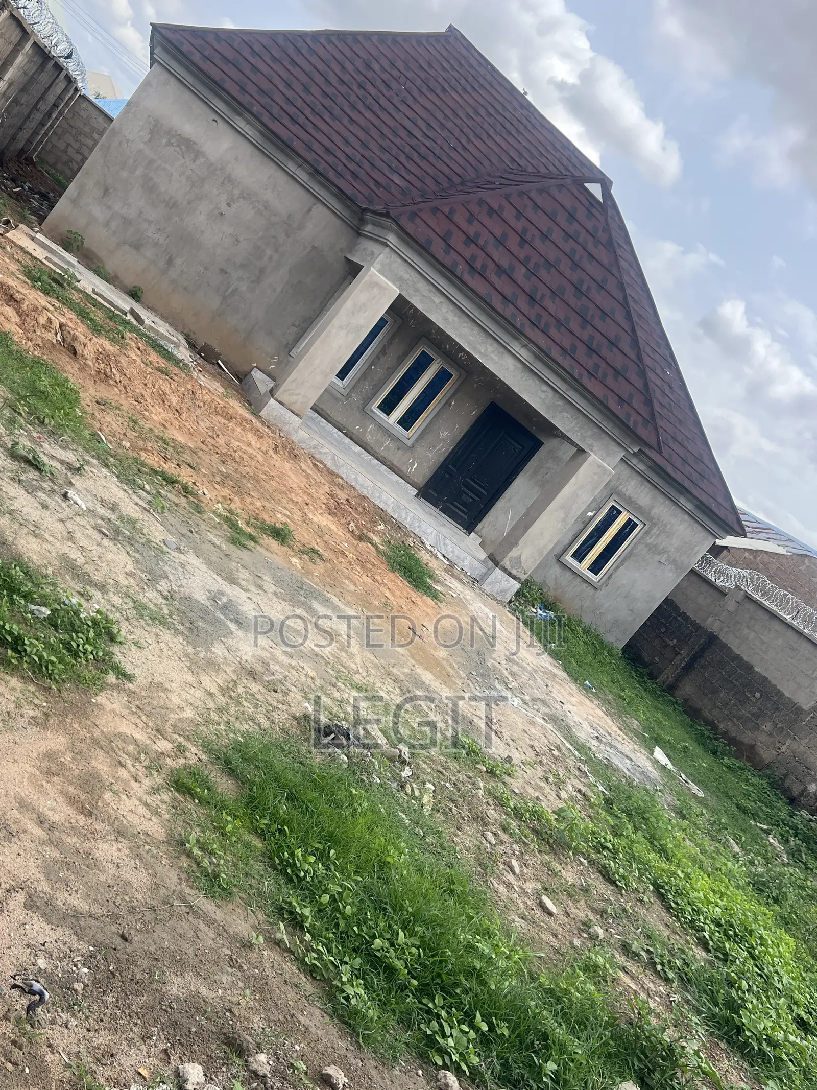3bdrm Bungalow in Minna for sale in Minna