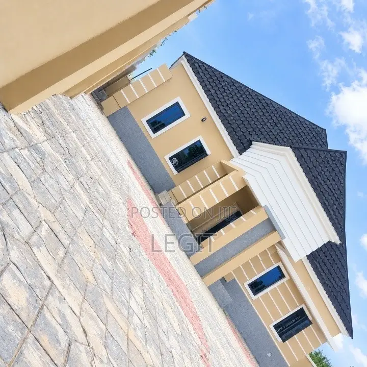 3bdrm Bungalow in Minna for sale in Minna