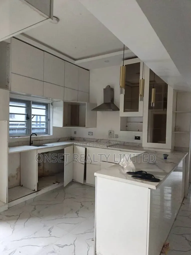 3bdrm Bungalow in Richland Garden, Aiyeteju for sale in Aiyeteju