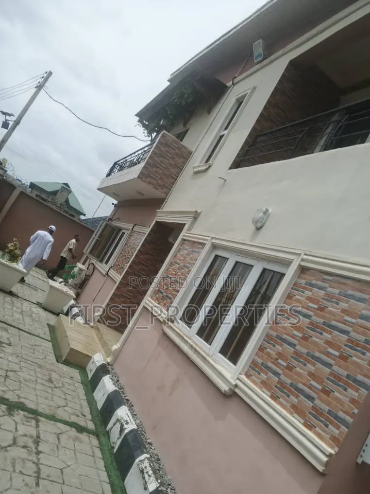 Furnished 8bdrm Block of Flats in Opere After New, Oluyole for sale in Oluyole