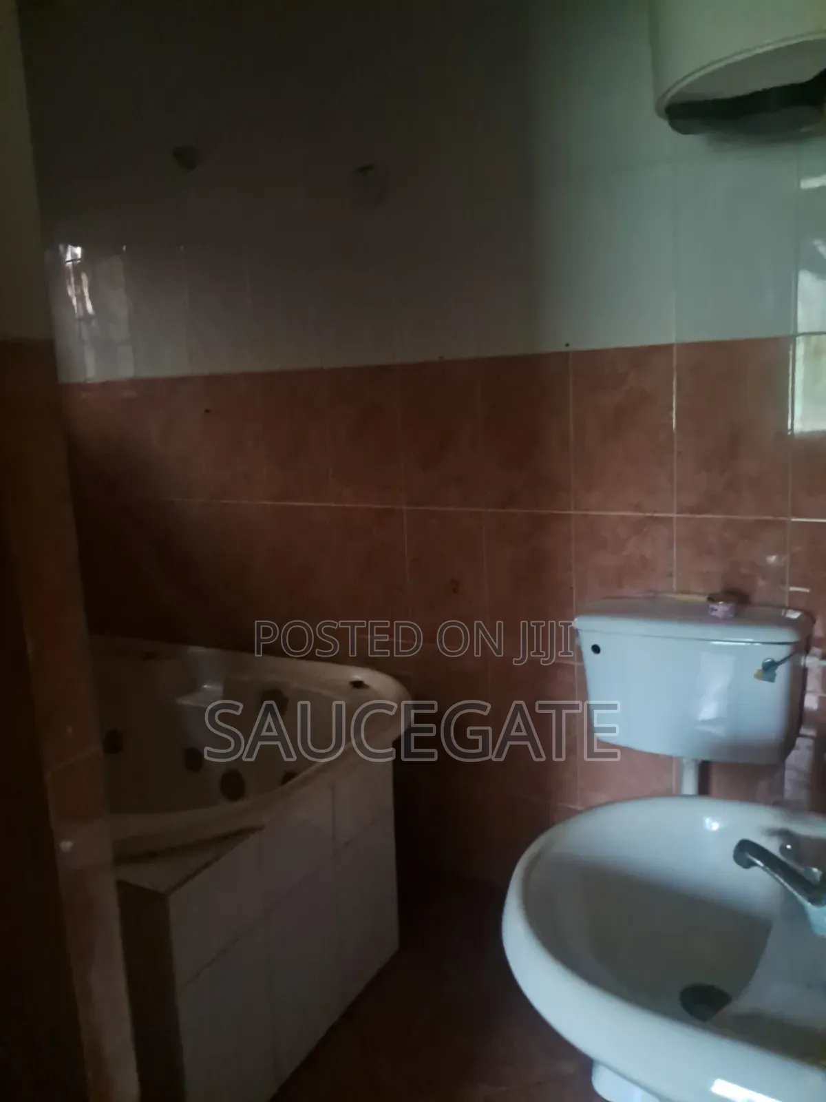 3bdrm Bungalow in Sand Feild, Satellite Town for sale in Satellite Town