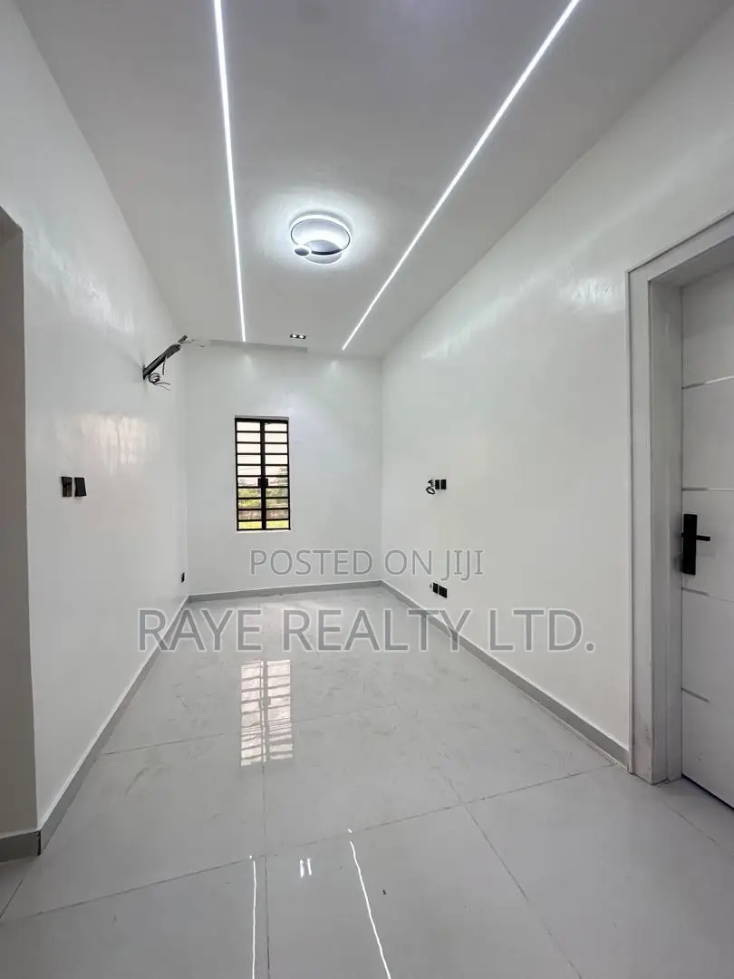 4bdrm Duplex in Sangotedo for sale in Sangotedo