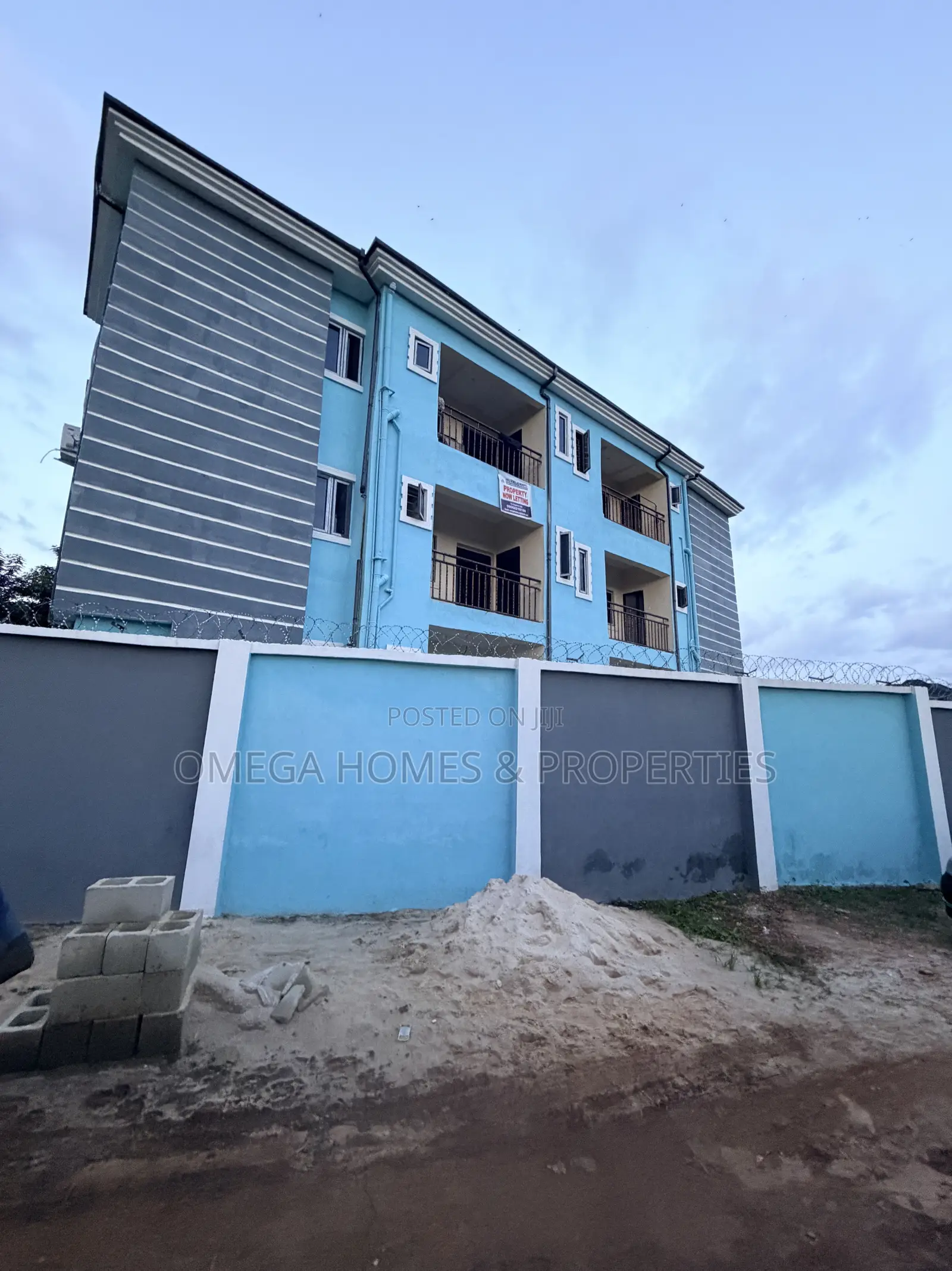 2bdrm Block of Flats in Ibb Phase 2, Umuahia for sale in Umuahia