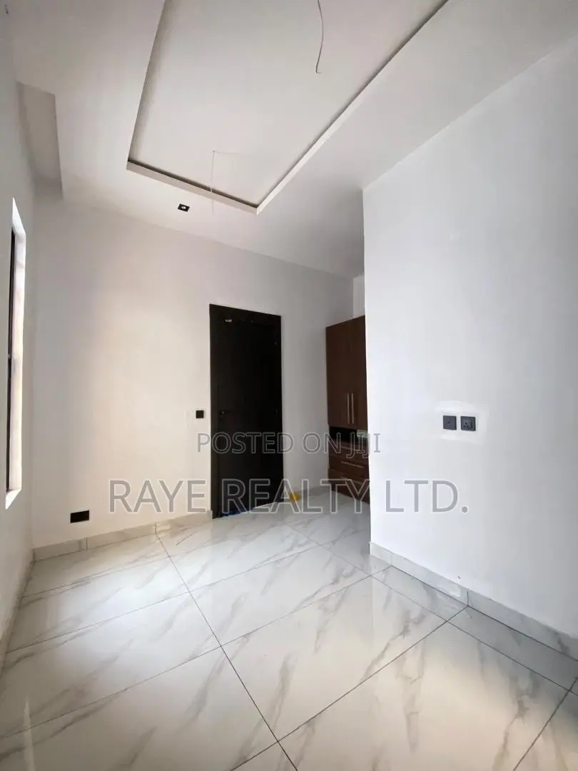 4bdrm Duplex in Sangotedo for sale in Sangotedo