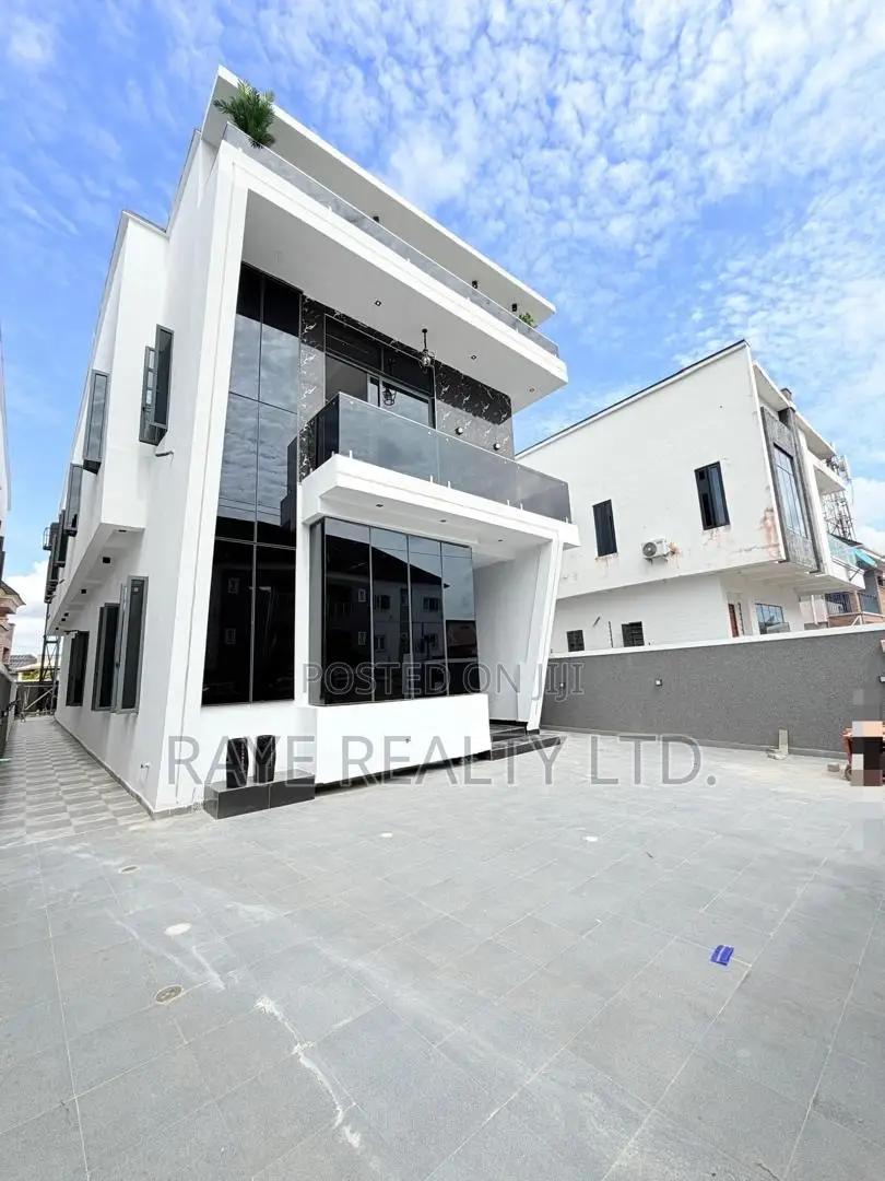 5bdrm Duplex in Sangotedo for sale in Sangotedo