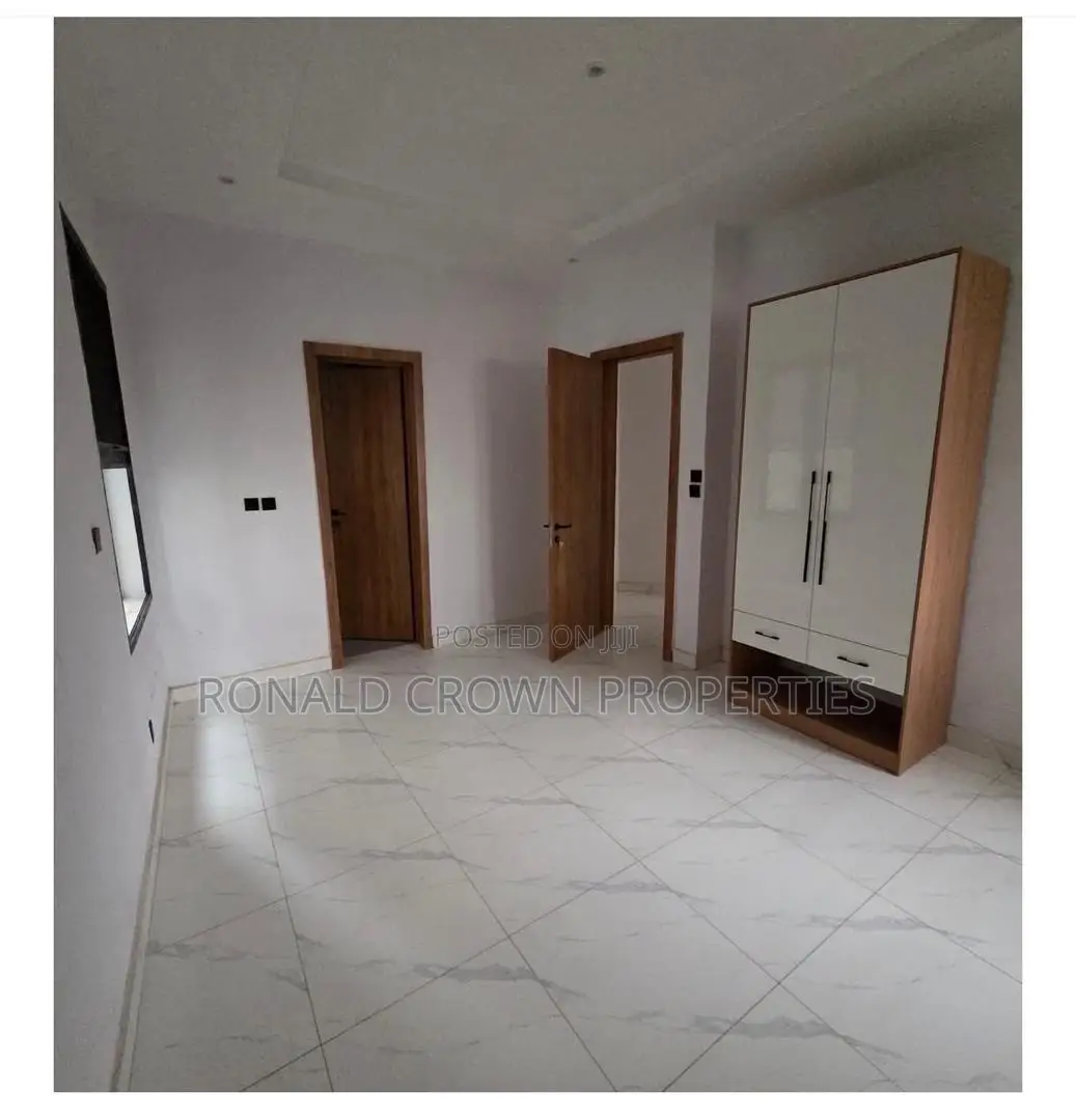 3bdrm Apartment in Ikeja GRA for sale in Ikeja GRA