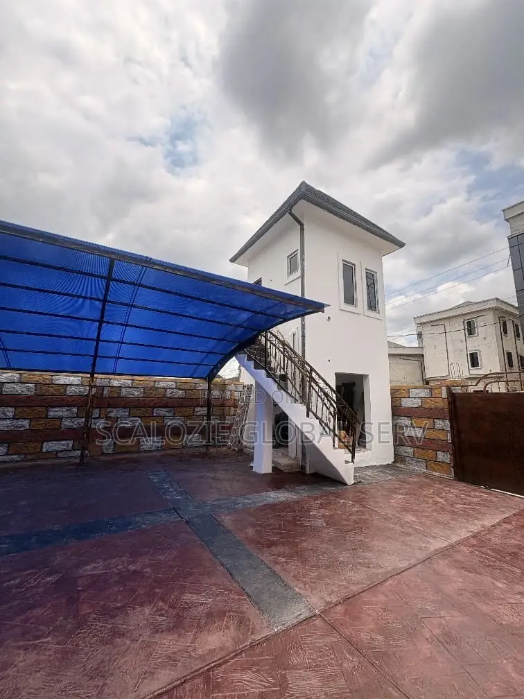 4bdrm Duplex in Sars Road Port for sale in Port-Harcourt