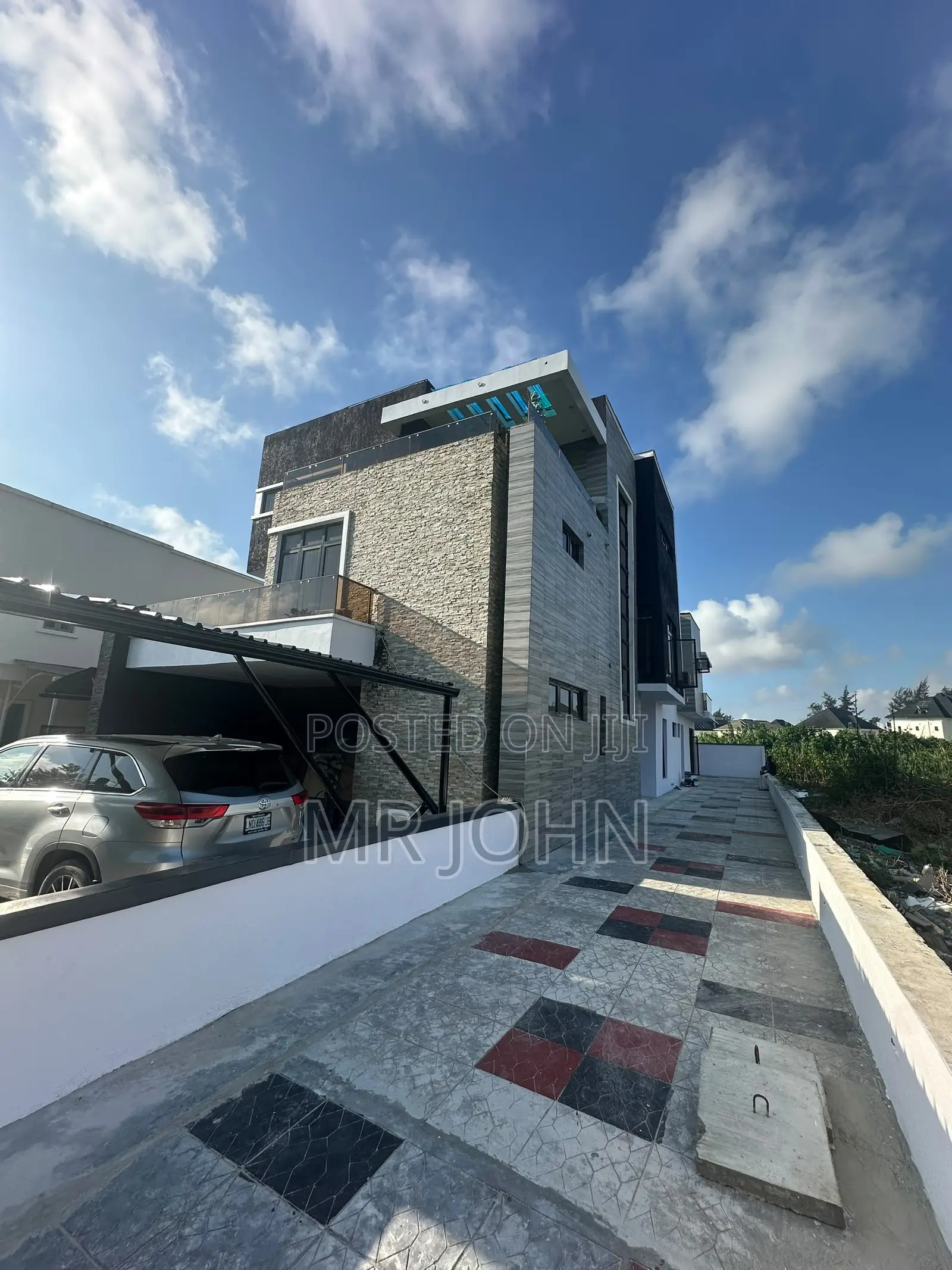 4bdrm House in Orchid Road Mercy Pr, Lekki for sale in Lekki