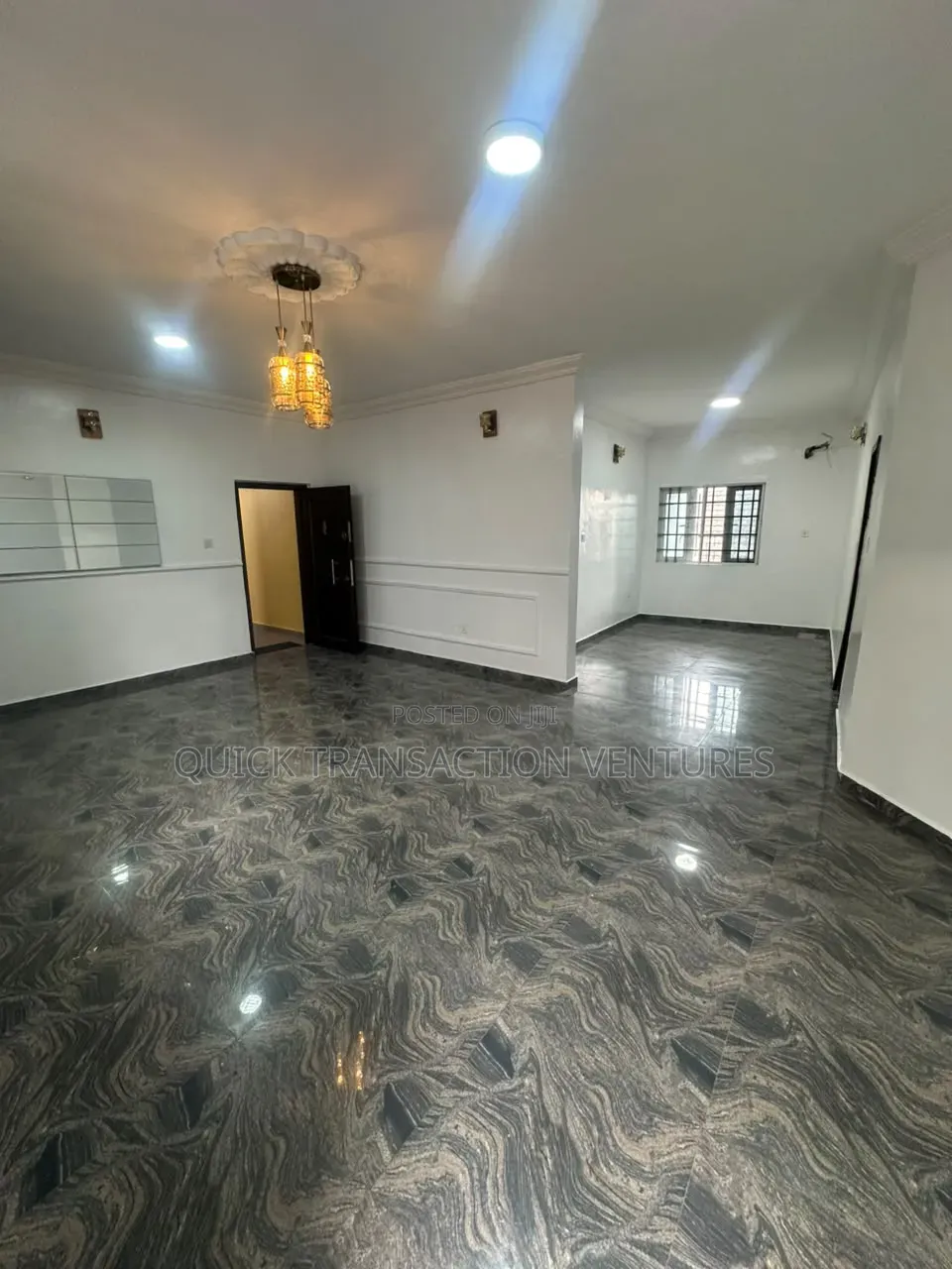 3bdrm Block of Flats in Osapa london for rent in Osapa london