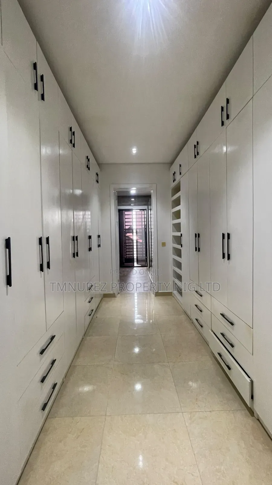 Furnished 4bdrm Duplex in Ikota for rent in Ikota
