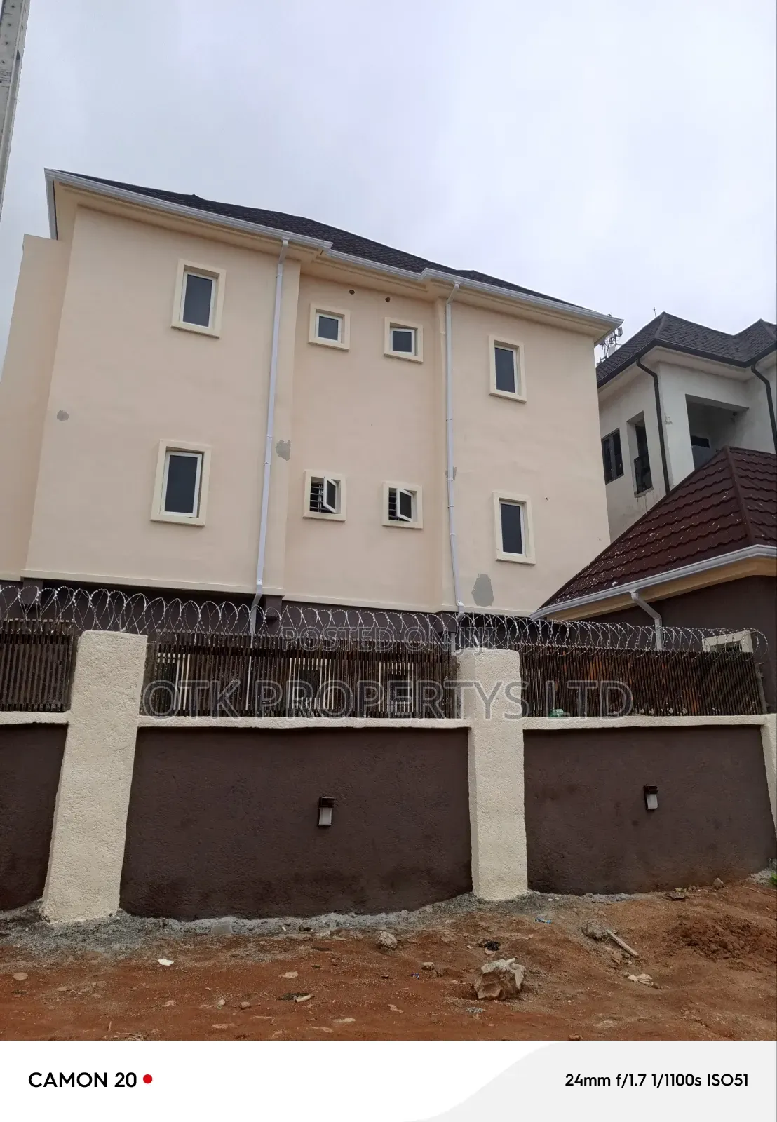 2bdrm Block of Flats in Fo1 By Military, Kubwa for rent in Kubwa