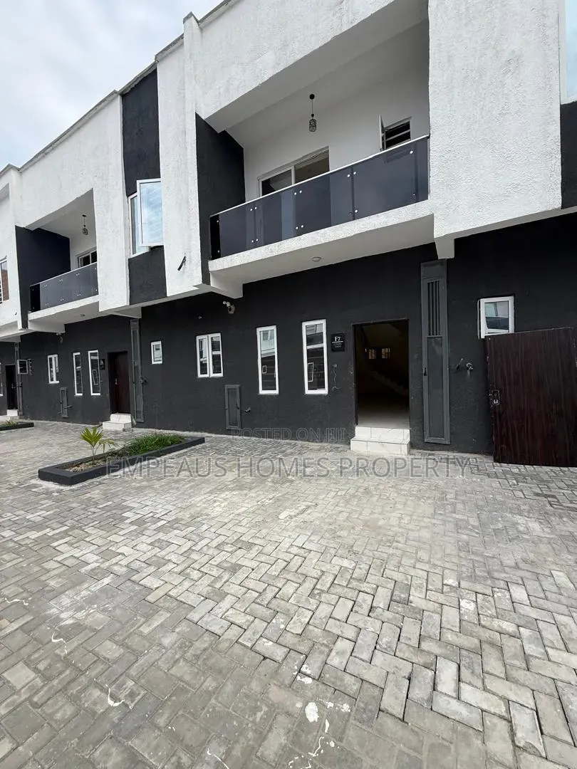 3bdrm Duplex in Abraham Adesanya Estate for rent in Abraham Adesanya Estate