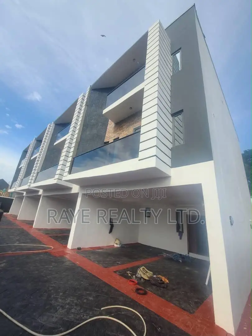 4bdrm Duplex in Magodo for sale in Magodo