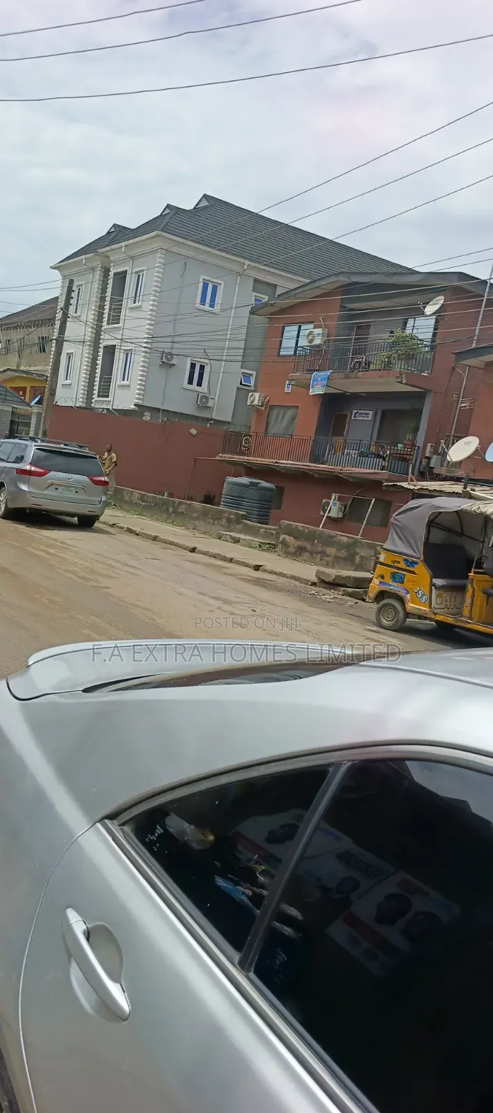 3bdrm Block of Flats in Ikorodu Road / Shomolu for sale in Ikorodu Road / Shomolu