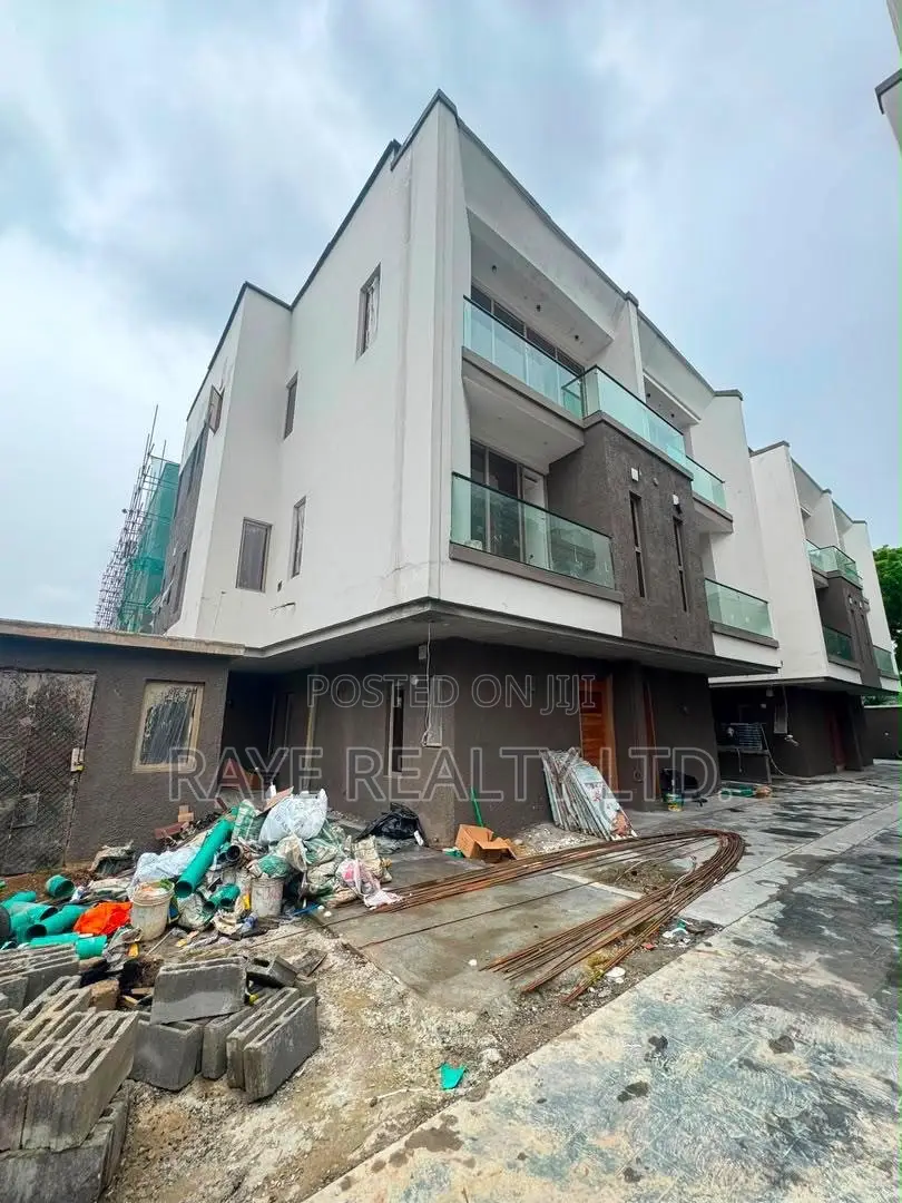 4bdrm Duplex in Adeniyi Jones for sale in Adeniyi Jones