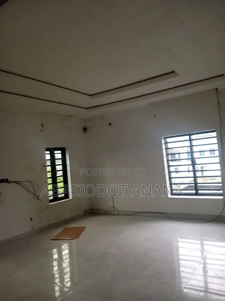 4bdrm Duplex in Ewethousing Estate, Uyo for rent in Uyo