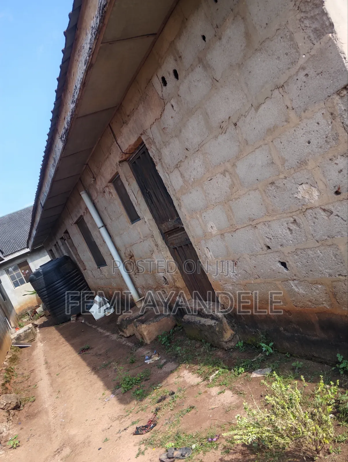 4bdrm Bungalow in Ire Estate, Igbogbo for sale in Igbogbo