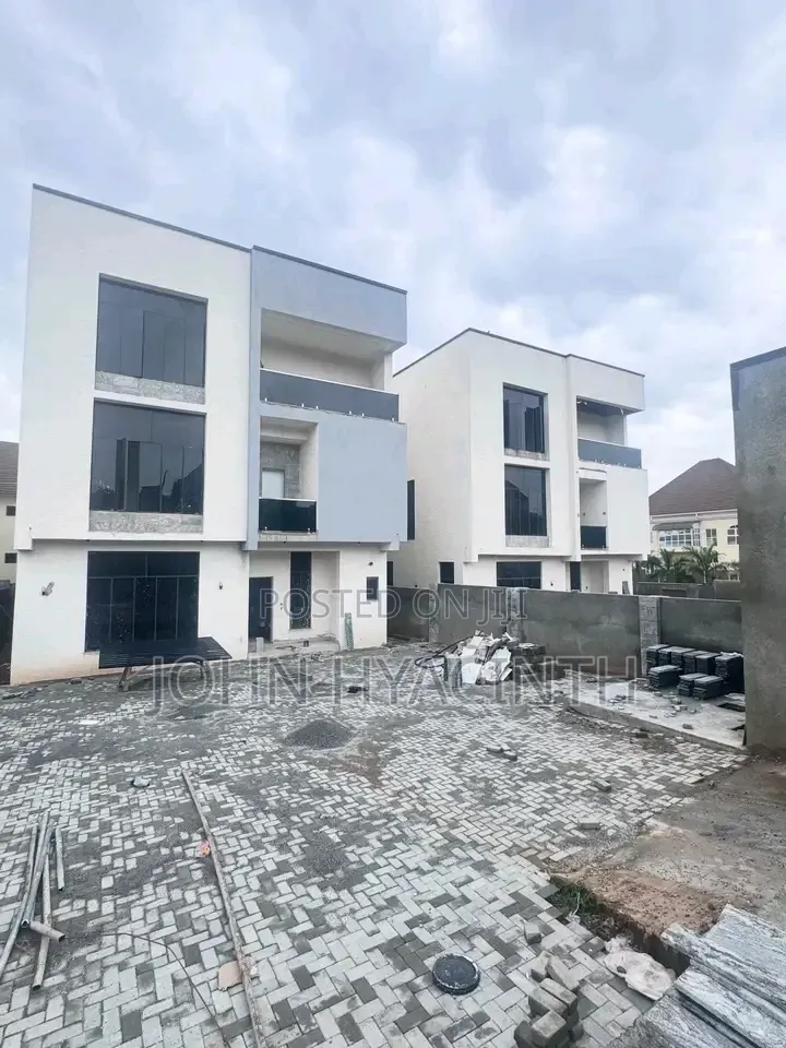 Furnished 5bdrm Townhouse/Terrace in Asokoro for sale in Asokoro