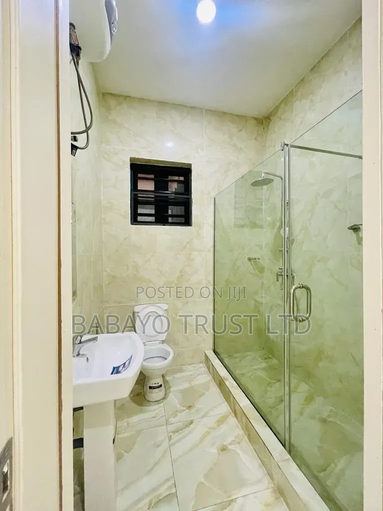 4bdrm Duplex in VGC / Ajah for sale in VGC / Ajah