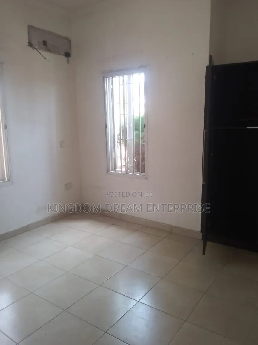 2bdrm Apartment in Lekki Phase 1 Lagos for rent in Lekki Phase 1