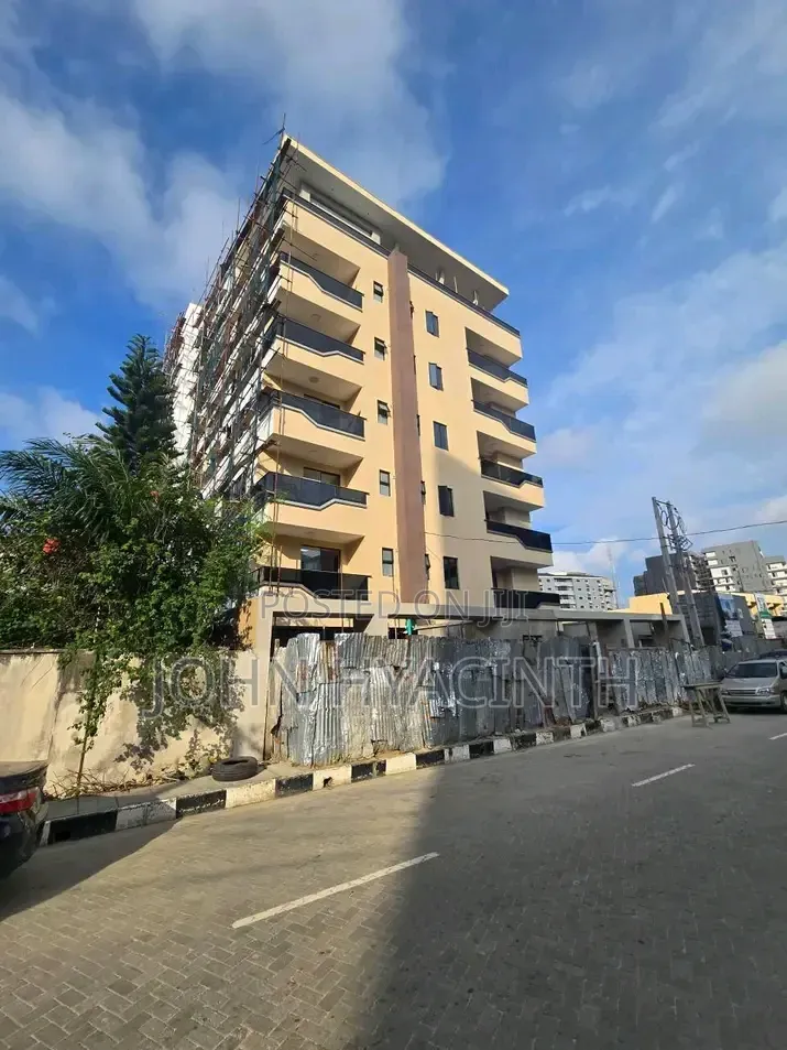 Furnished 4bdrm Penthouse in Parkview Estate for sale in Parkview Estate
