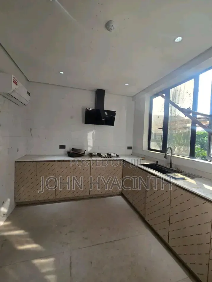 Furnished 4bdrm Penthouse in Parkview Estate for sale in Parkview Estate