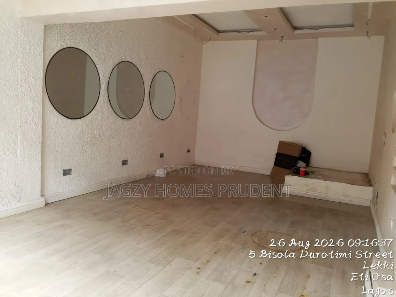 Available Shop Space for Rent in Lekki Phase 1