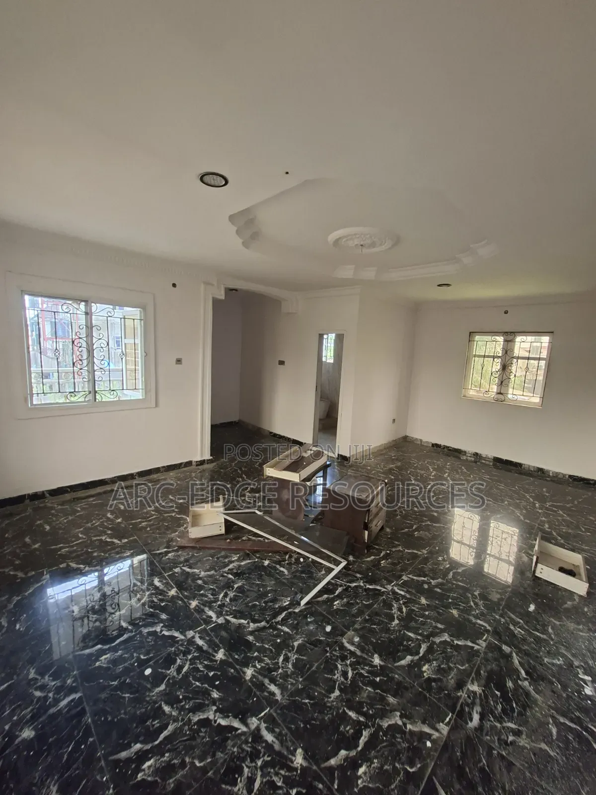4bdrm Duplex in Ago Palace for sale in Ago Palace