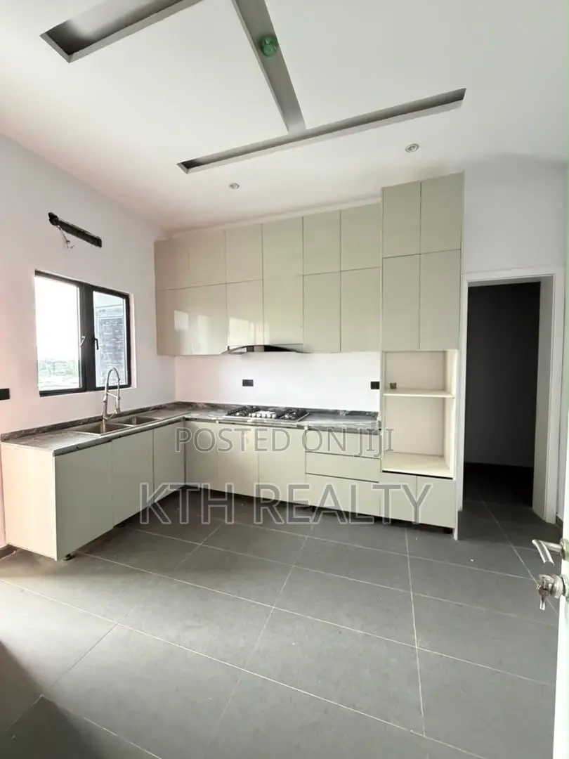 3bdrm Apartment in Lekki for rent in Lekki Phase 1