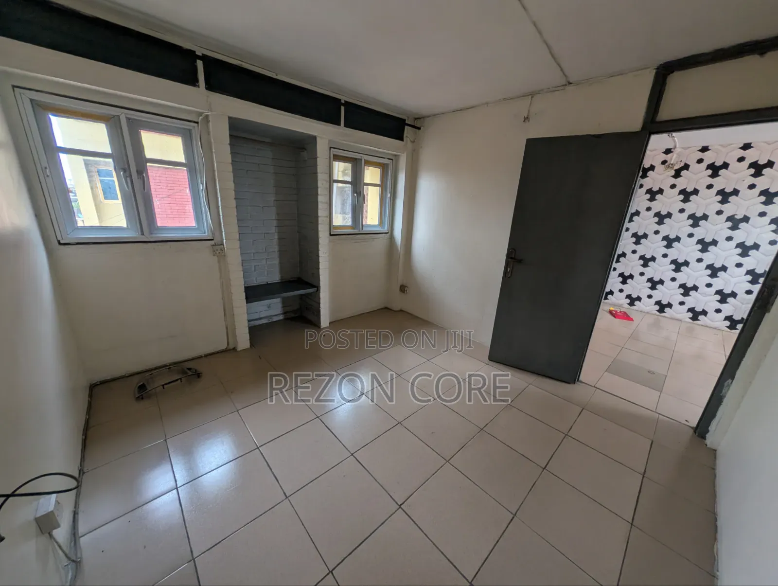 2bdrm Block of Flats in Fashola Estate, Iponri for rent in Iponri