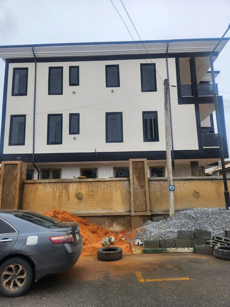 7bdrm Duplex in Magodo Phase 2 for sale in GRA Phase 2 Shangisha