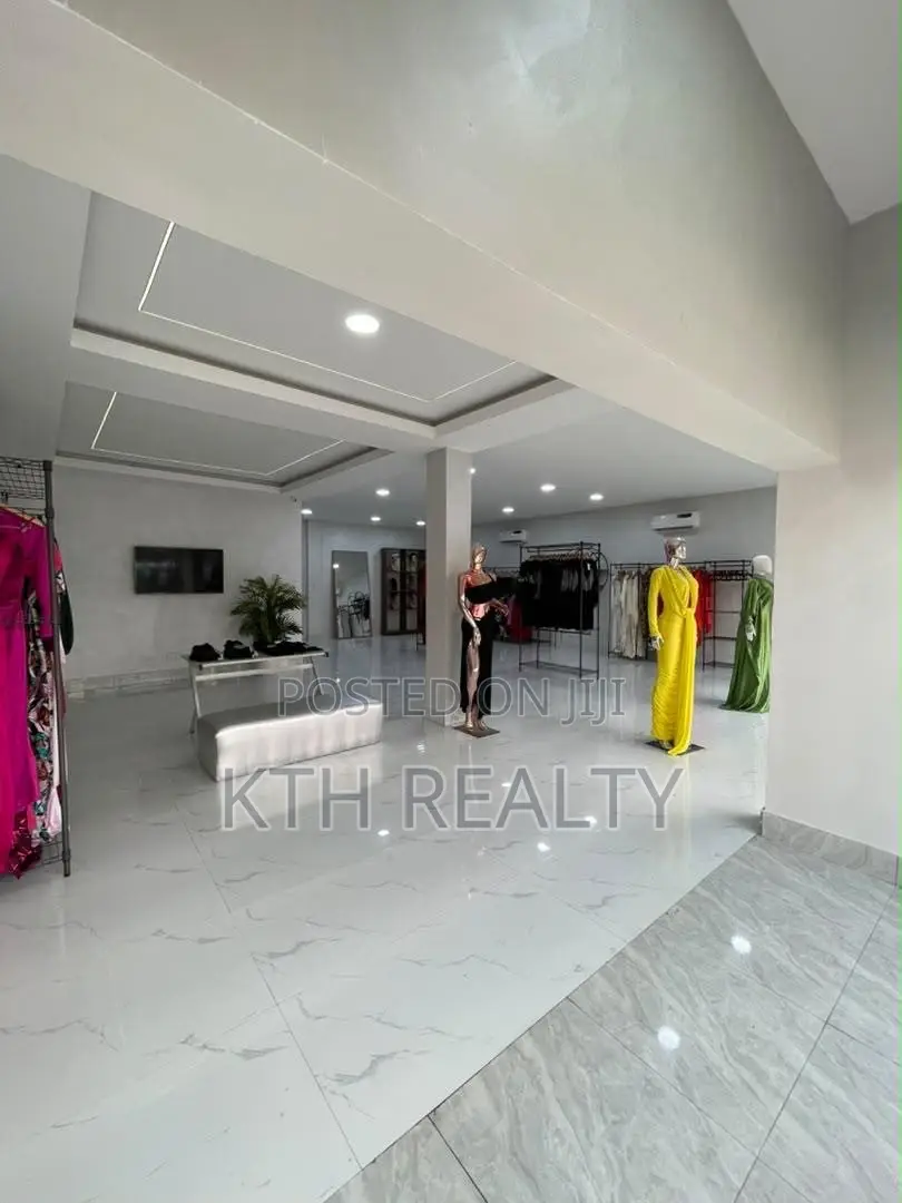 100sqm Commercial Space in Victoria Island Extension