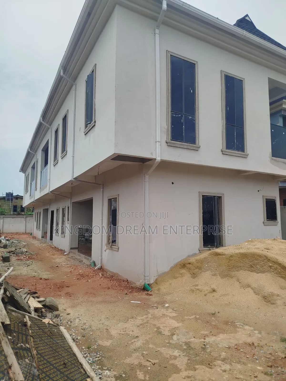 2bdrm Apartment in Akowonjo Lagos for rent in Akowonjo