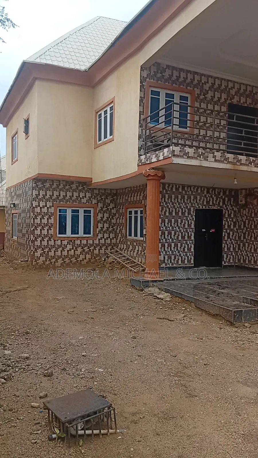 4bdrm Duplex in Estate, Kurudu for sale in Kurudu