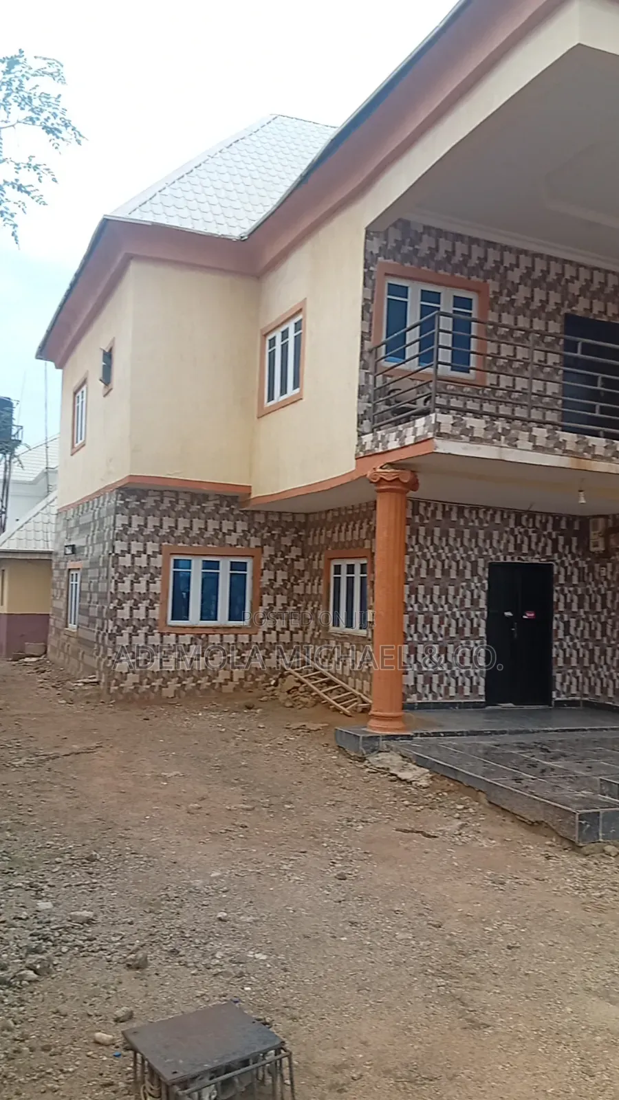 4bdrm Duplex in Estate, Kurudu for sale in Kurudu