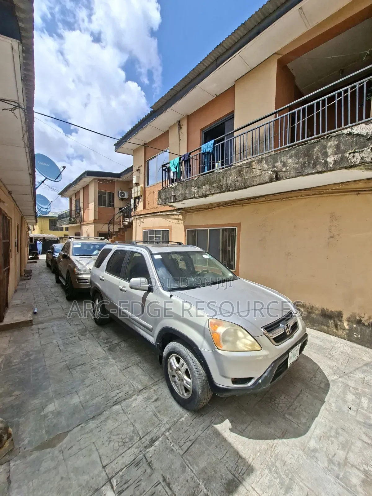 3bdrm Block of Flats in Ago Palace for sale in Ago Palace