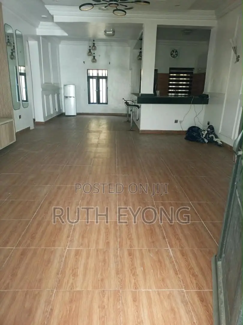 3bdrm Apartment in Lekki Phase 1 for rent in Lekki Phase 1