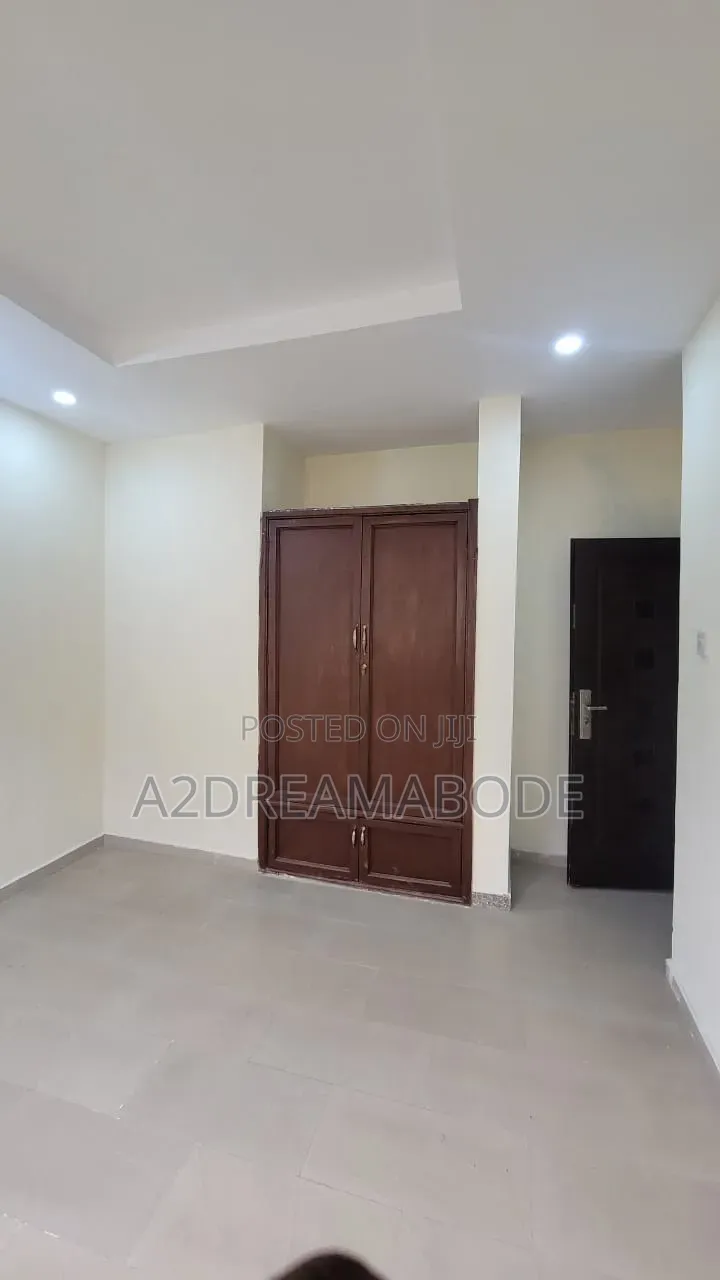 3bdrm Duplex in Ogba Gra for rent in Ogba GRA