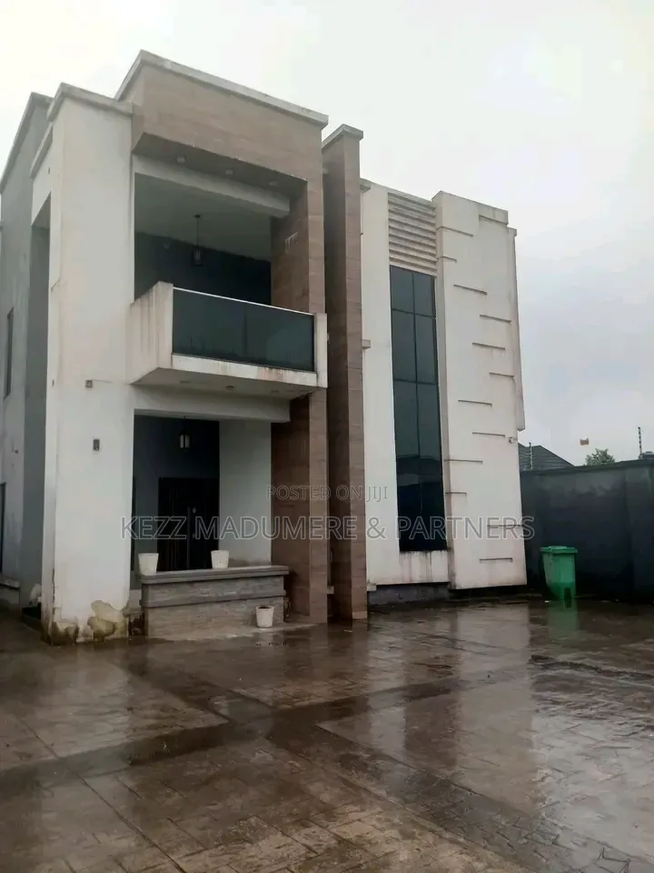 4bdrm Duplex in Ewat Estate for rent in Uyo